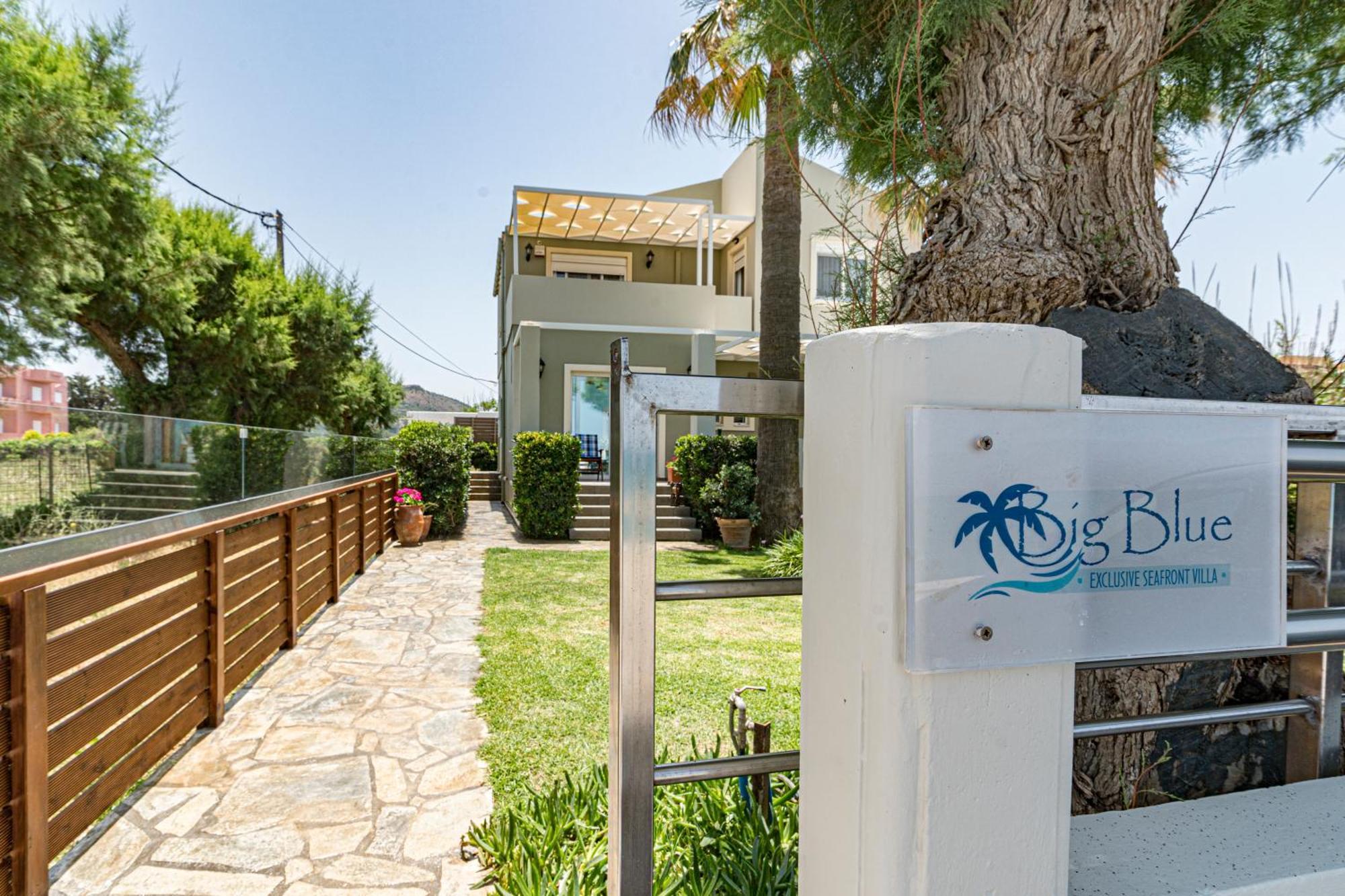 Big Blue Exclusive Beachfront Villa Kíssamos Extérieur photo